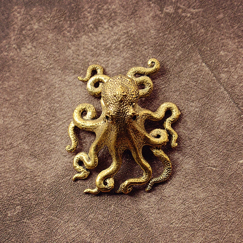 

Small Octopus Statue Metal Brass Tea Pet Table Ornament Vintage Animal Crafts Home Decorations