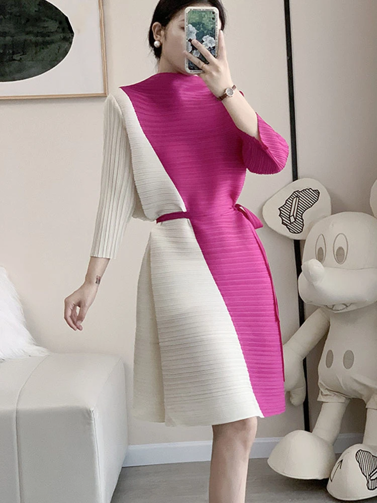 

Miyake Pleated Dress Contrast Color High Collar With Belt Loose Elagant Dresses Casual Style 2022 Autumn Fashion