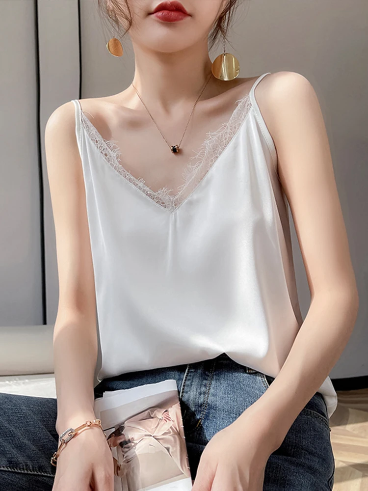 

AOSSVIAO 2022 Women Lace Tank Tops Summer Short Camisole Casual Vest Camis Ladies Slim Sexy splice Cropped Tops Black White