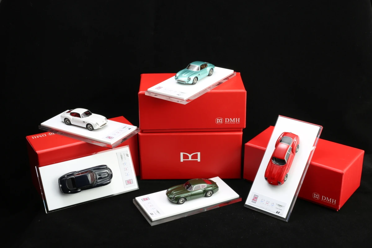 Предпродажа в ноябре DMH 1:64 DB4 GT, модель автомобиля с литым полимерным покрытием