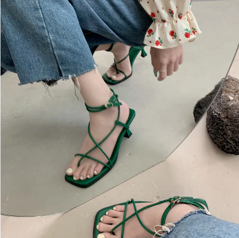 

2022 New Fashion Ladies Sandals Stiletto Narrow Strap Summer Gladiator Tie Wing Leg Shoes Ladies Casual Summer Beach Shoes