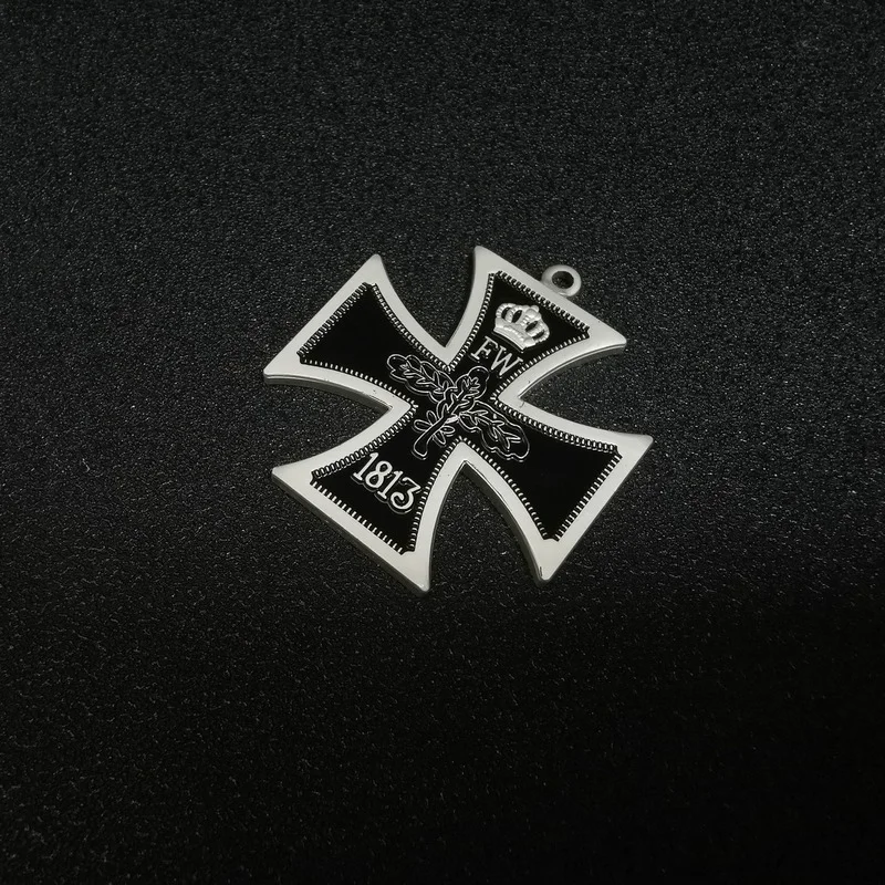 

German Iron Cross Medal Commemorative Collector's Medal Gift