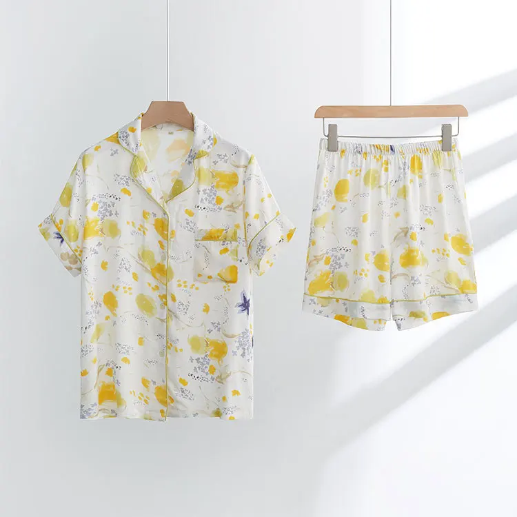

Новинка лета 2023, новый пижамный комплект с цветными рисунками, Женская домашняя одежда, элегантный удобный повседневный комплект с шортами и коротким рукавом, Пижама