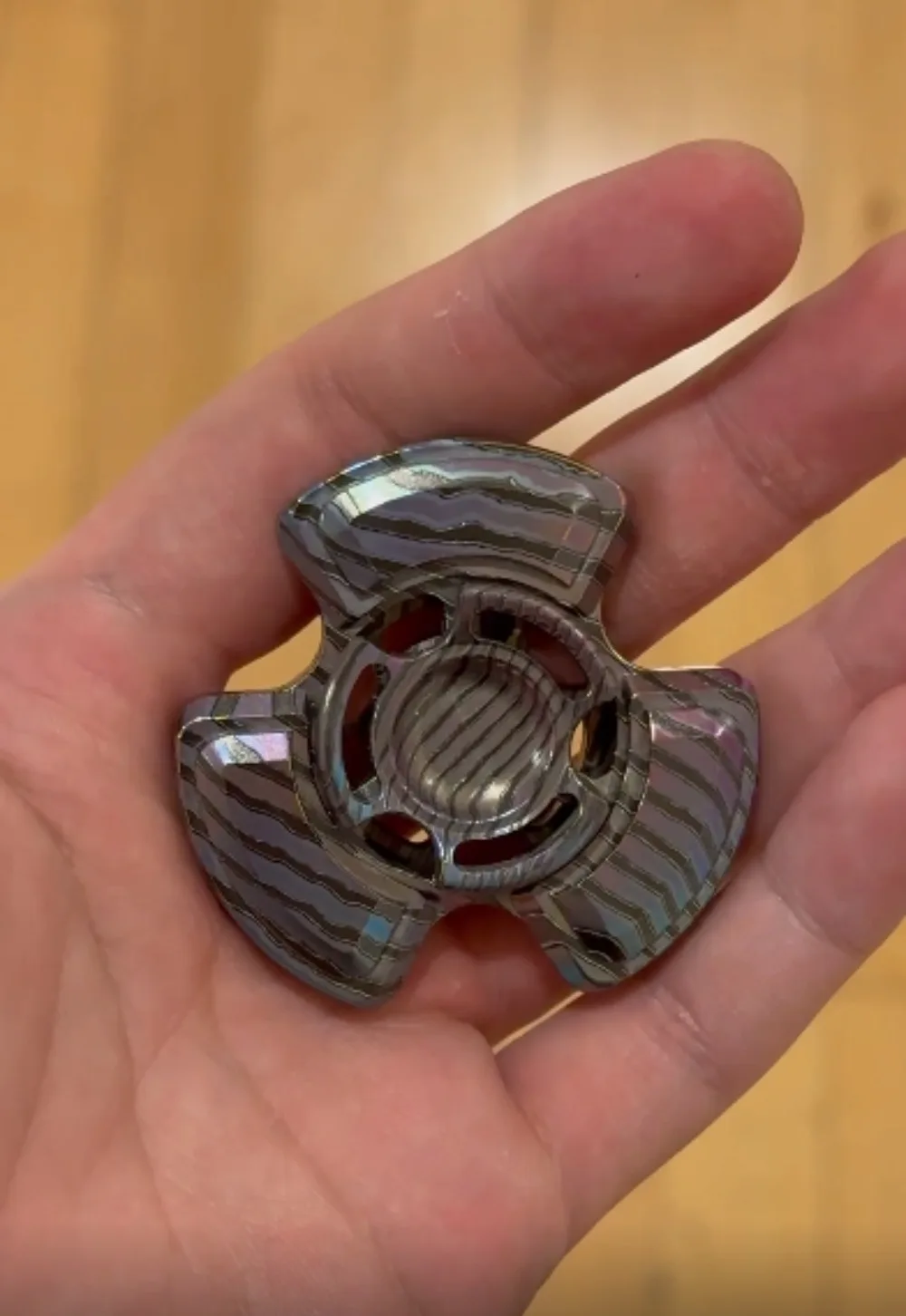 Источник XL циркониевый конский гироскоп для пальцев EDC