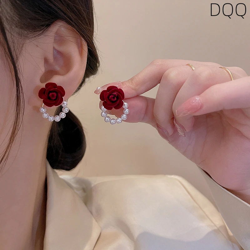 

DQQ 2022 Autumn Winter Vintage Camellia Flower Pearl Flocking Earring Studs For Women Ear Drop Party Gift Jewelry Wholesale