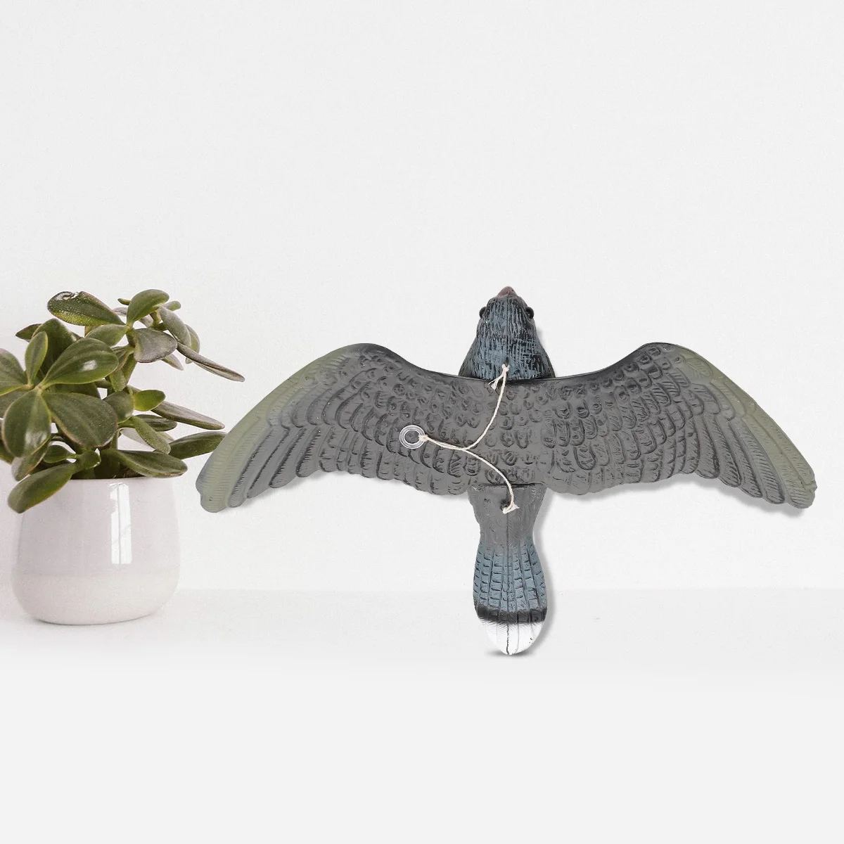 

Bird Figurine Artificial Bird: Garden Lure Kids Decor Outdoor Farm Simulation Flying Bird Decorative Bird Ornament