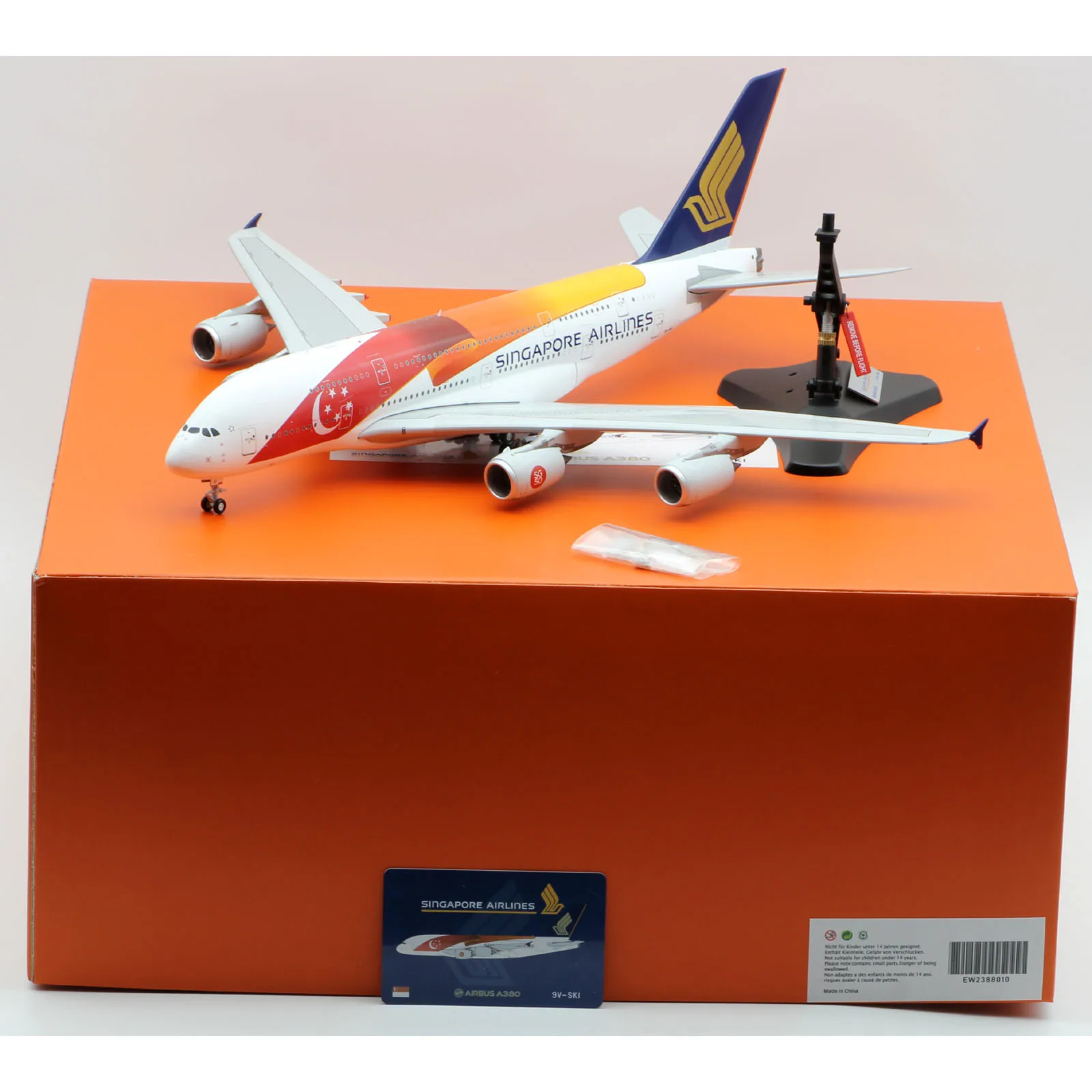 

EW2388010 Alloy Collectible Plane Gift JC Wings 1:200 SINGAPORE AIRLINES "StarAlliance" Airbus 380 Diecast Aircarft Model 9V-SKI