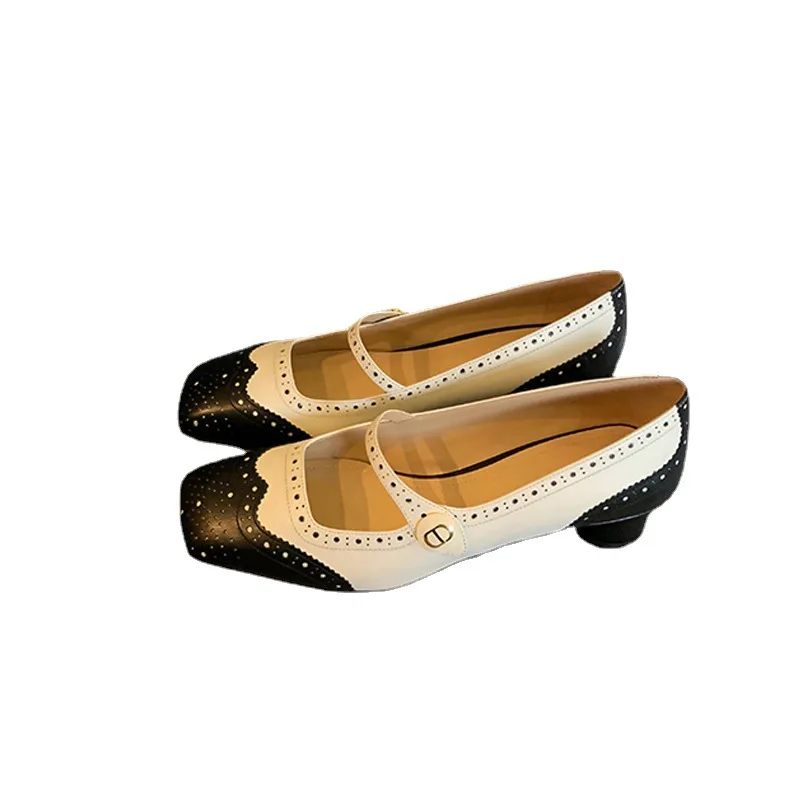 Новые весенние грубые одинарные туфли в стиле ретро с резным квадратным носком