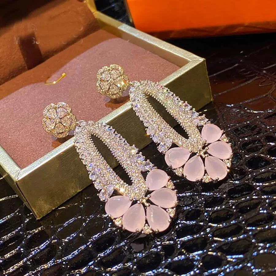 

Retro oval earrings for women pink crystal court ladies high-end luxurious pin shape advanced fine jewelry