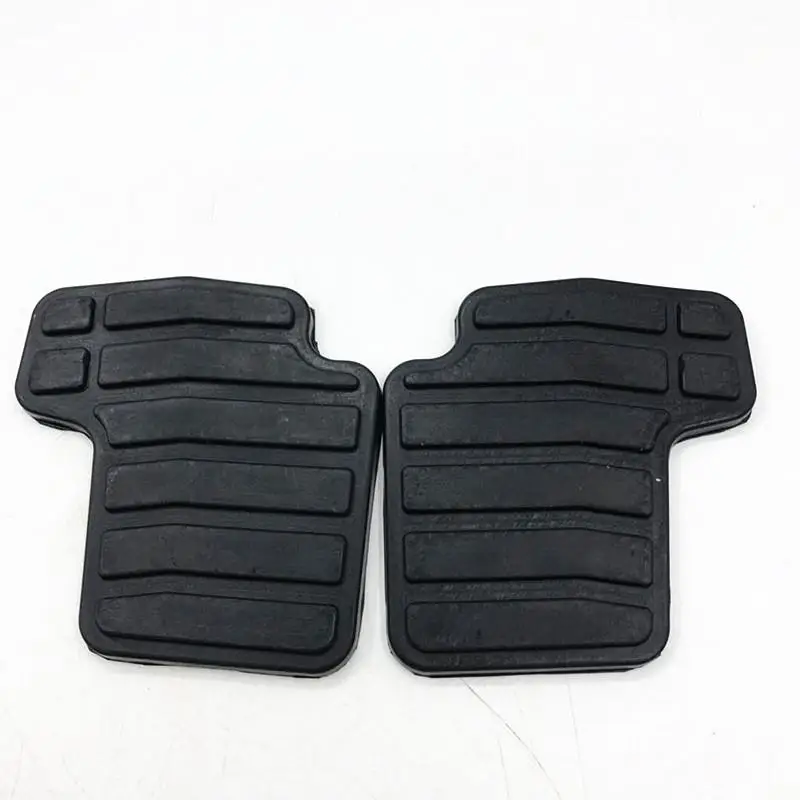 Резиновая накладка на педаль для экскаватора Daewoo Doosan