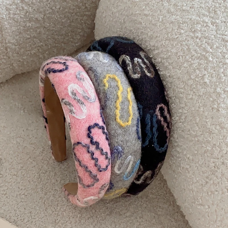 

Повязка для волос из шерсти с геометрическим рисунком, широкий обруч с высокой криволинейной и губкой для девушек, аксессуар для макияжа, ро...