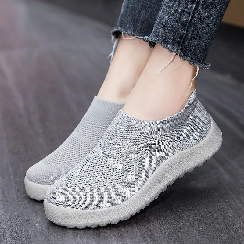 Spring Fashion Men's And Women's Shoes Breathable New Lightweight Soft Bottom Mesh Sports Casual Shoes Running Large Size 35-46