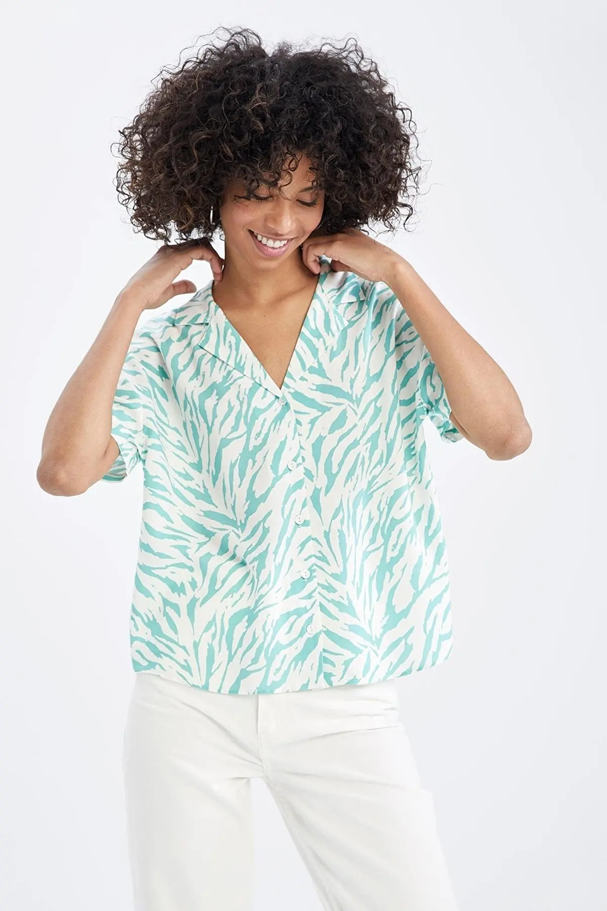 

Regular Fit Patterned Short Sleeve t shirt Pretty and Cheap women's blouse Shirts 2766903333333