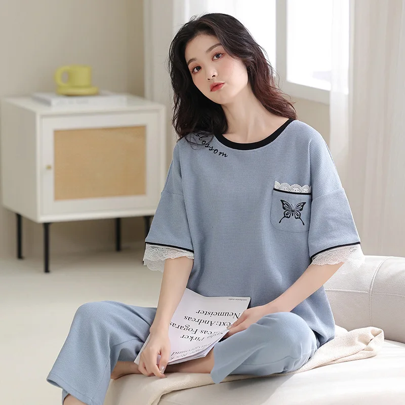 

Пижама женская летняя хлопковая с круглым вырезом и коротким рукавом