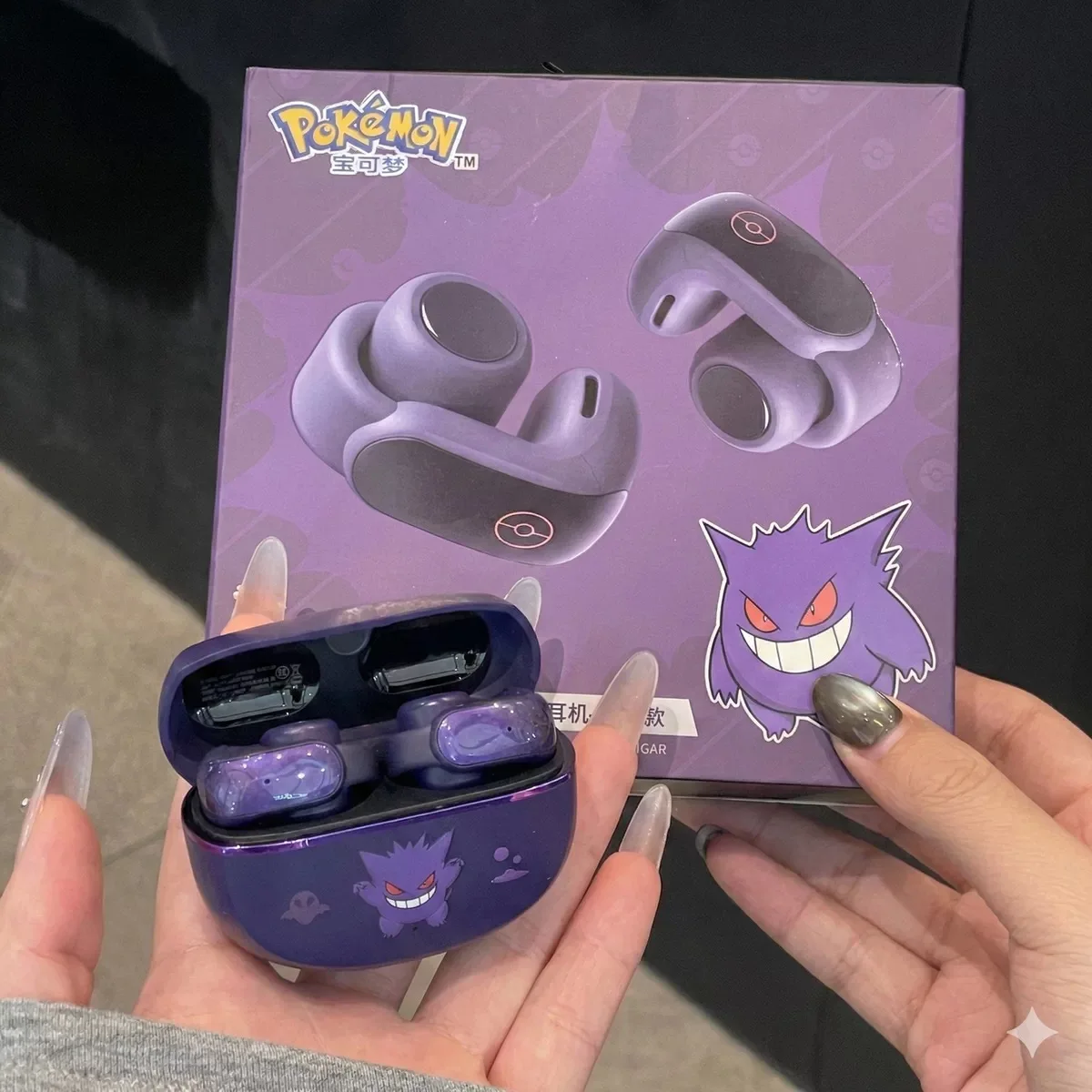 Фото Оригинальные беспроводные Bluetooth-наушники Pokemon Alolan Vulpix с креплением на ухо, стерео, для игр и спорта, новинка 2026 года, модные подарки №4