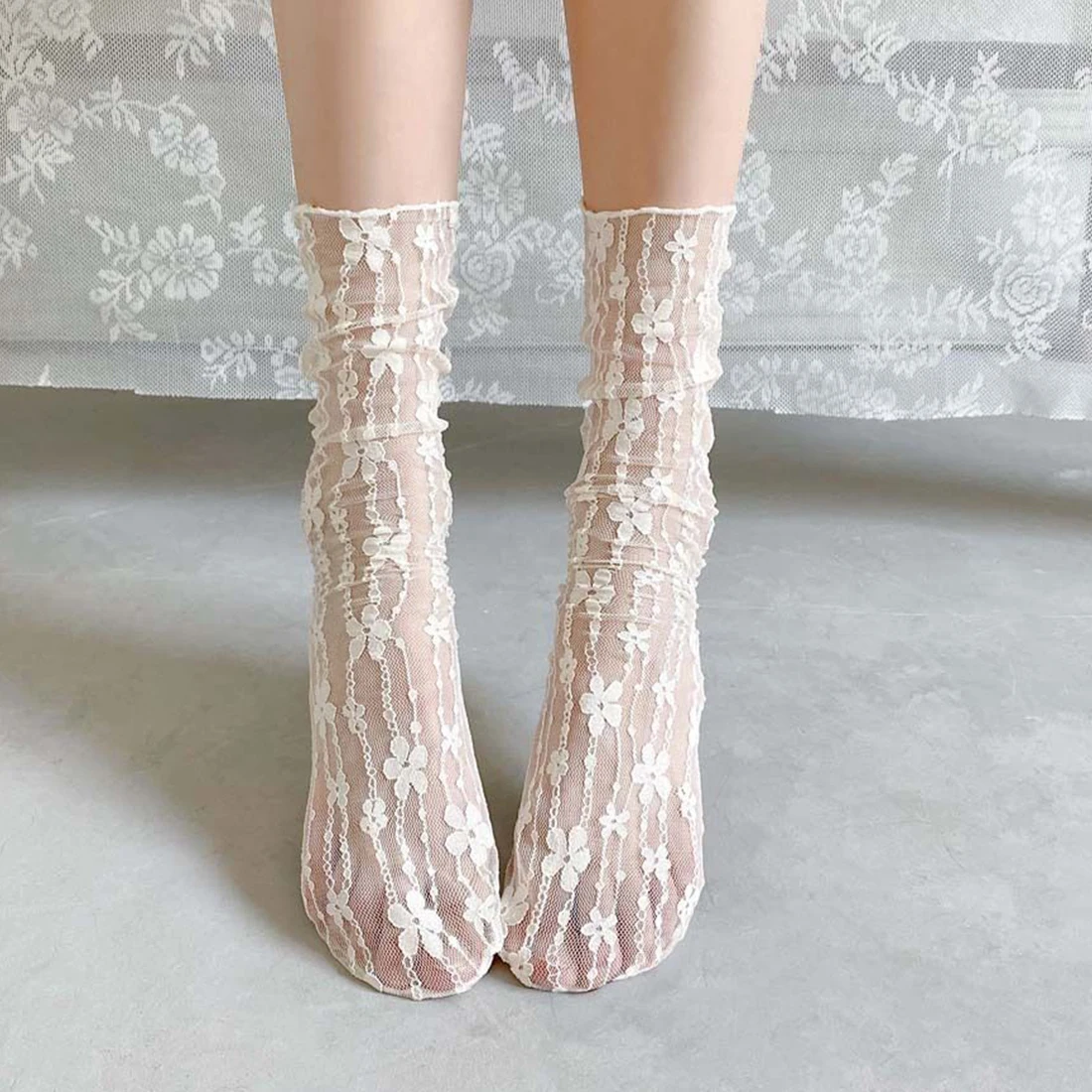 

New Girls' Fashion Summer Hollow Out Soft Cute Fresh Lace Flower Breathable Japanese Socks Elegant Ladies Mesh Thin Sokken