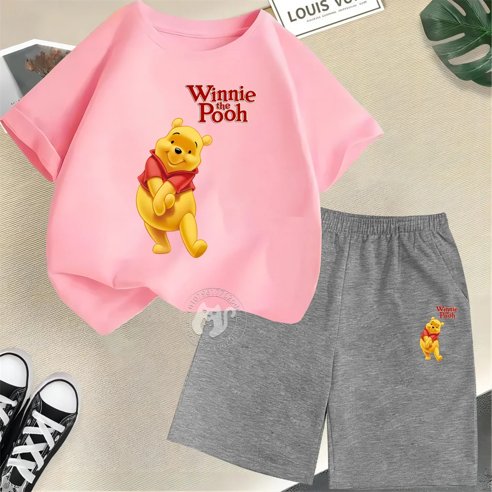 Футболка с коротким рукавом и шорты из натурального хлопка