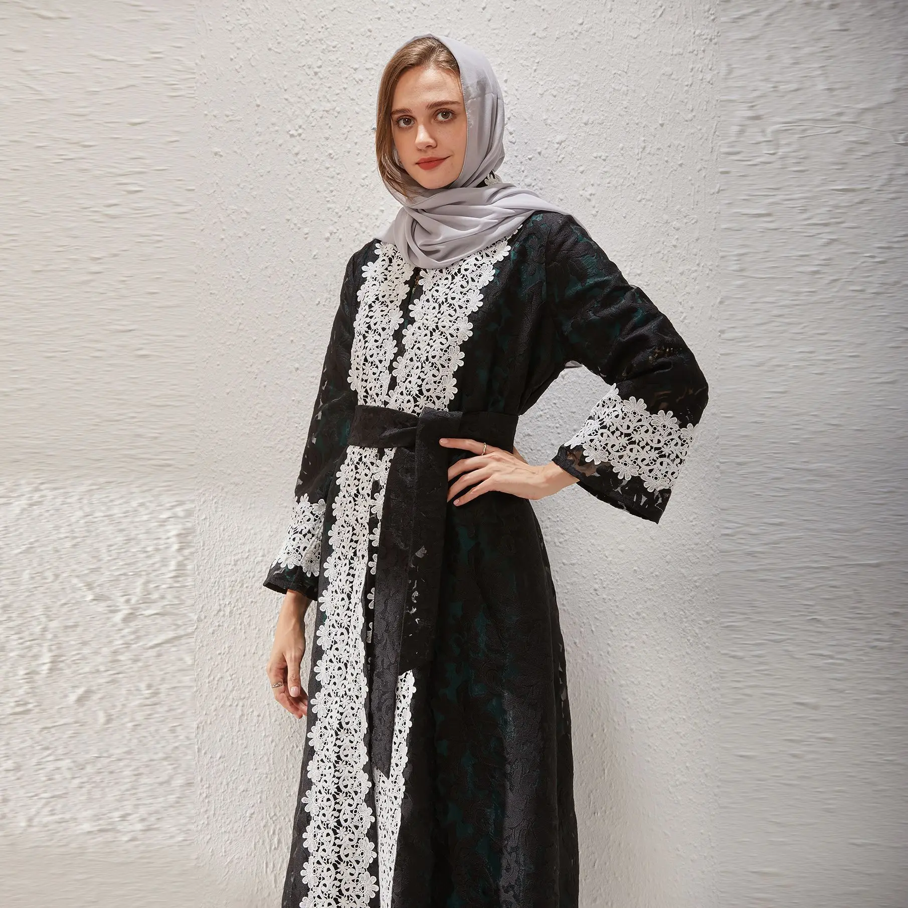 Middle East Muslim Lace Embroidered Coat Robe New Kimono Open Abayas For Women Black Long Dresses Turkey With Belt