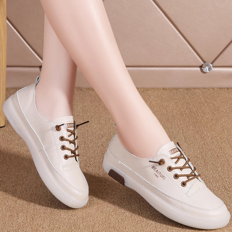 

Trendy Microfiber Outdoor Women Sport Shoes All Season Lace Up Women's Flats Shoes Slip Resistant Oxford Sole Ladies Shoes