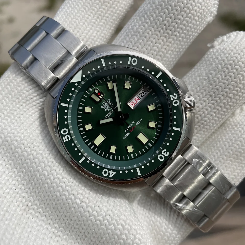 

STEELDIVE SD1970W New Arrival Ceramic Bezel 20ATM Waterproof Stainless Steel Turtle Automatic Dive Watch with Day Date Function