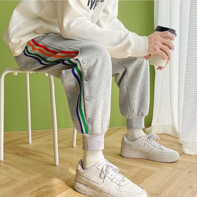 

Бесплатная доставка, мужские повседневные штаны, штаны в радужную полоску, бейсбольные штаны, универсальные свободные спортивные штаны, уд...