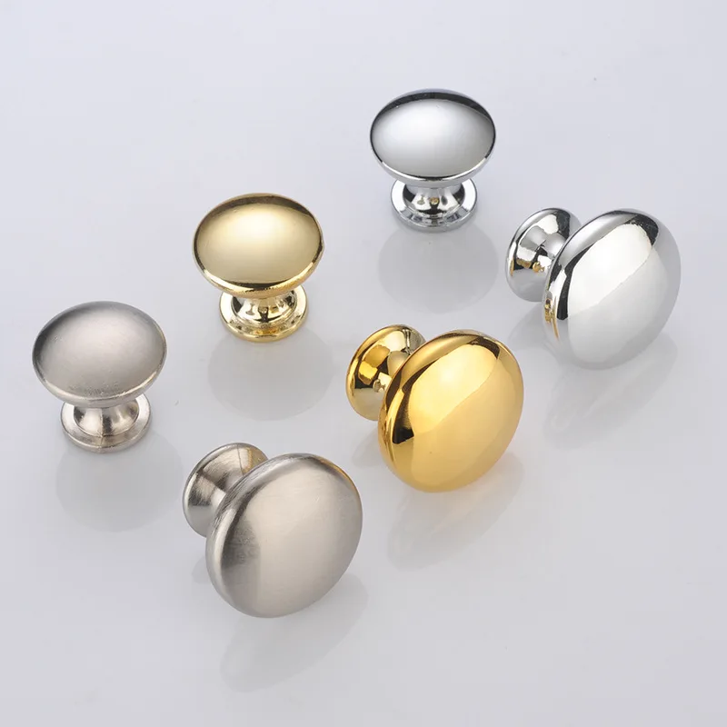 Ручка дверная золотистая/серебристая | Строительство и ремонт