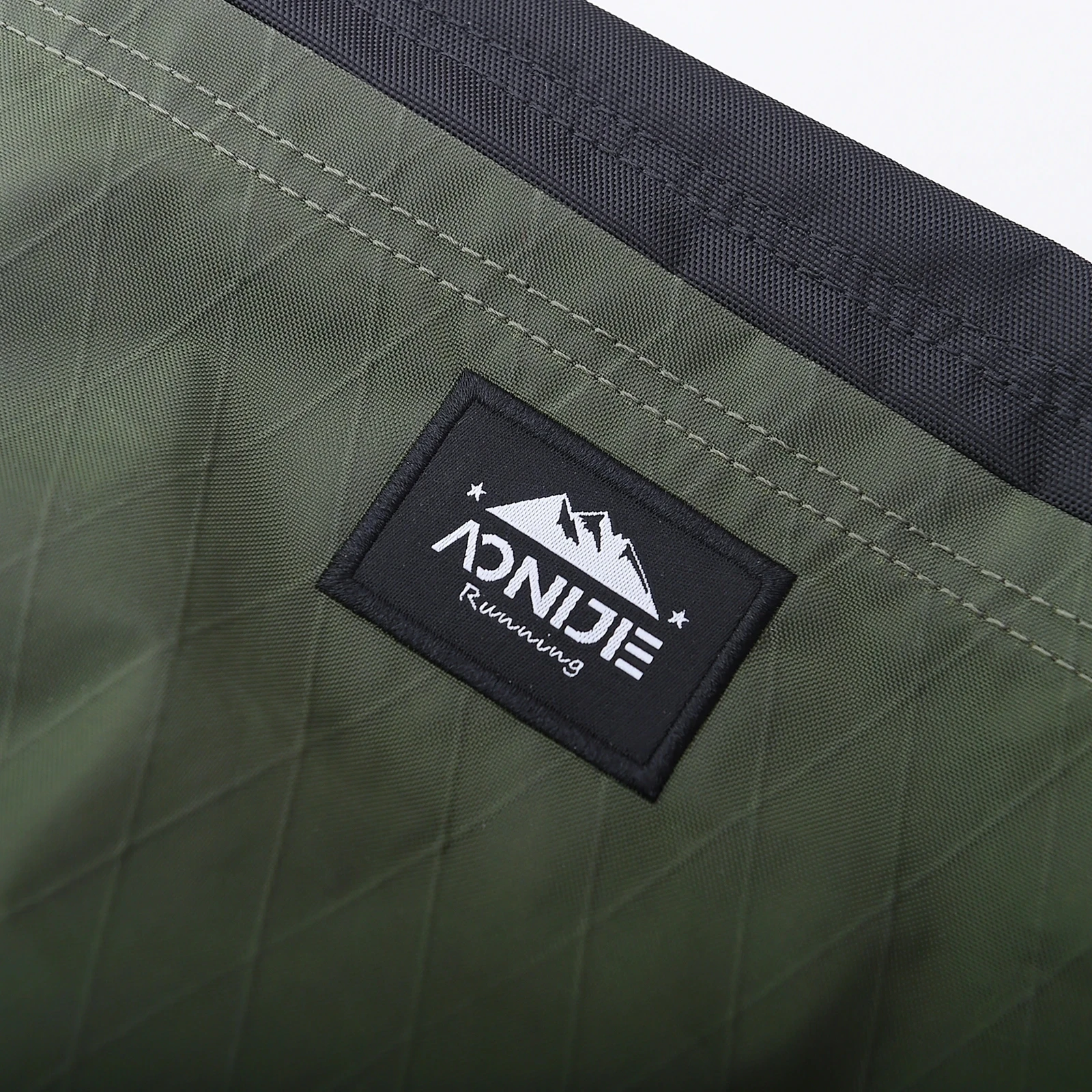 AONIJIE H3208 Unisex Outdoor Sports Messenger Bag Cross Body Bag Large Capacity For Travel Leisure Hiking Cycling