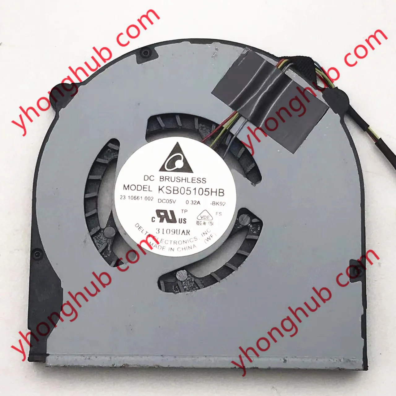 

Delta AB05505HX060B01 KSB05105HB-BK92 Server Laptop Cooling Fan DC 5V 0.40A 4-Wire