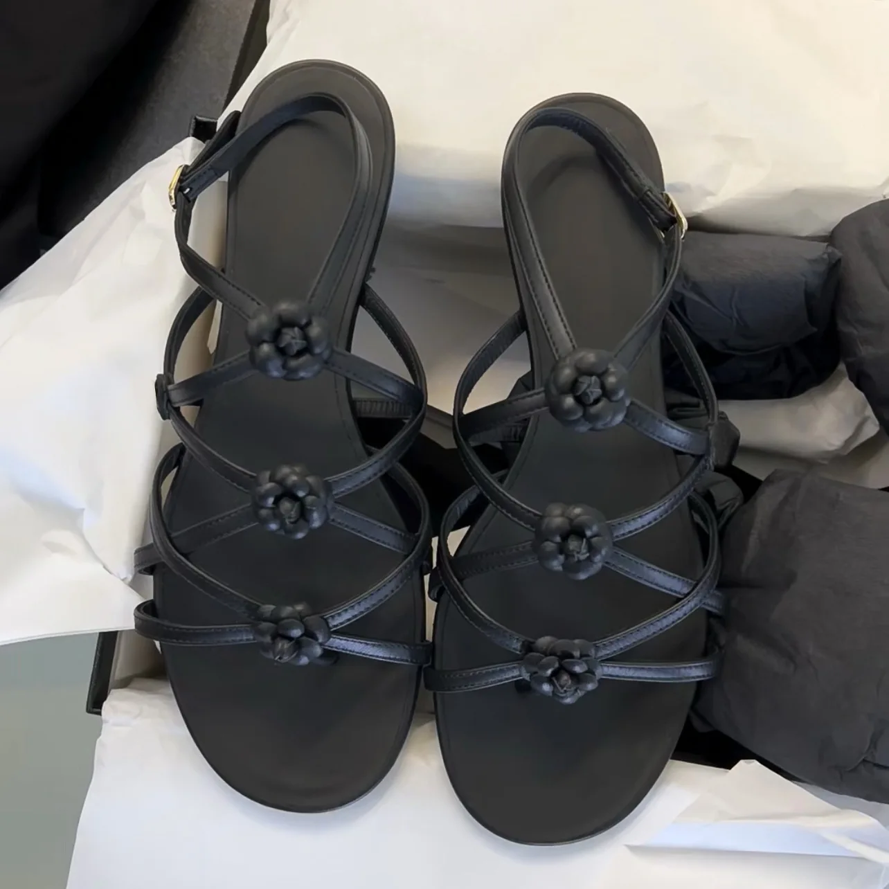 FAFA Fragrant Wind Open Toe Flat Bottom Thin Strap Leather Roman Female Sandals Soft Bottom Hollow Fairy Flower Clip Toe Shoes