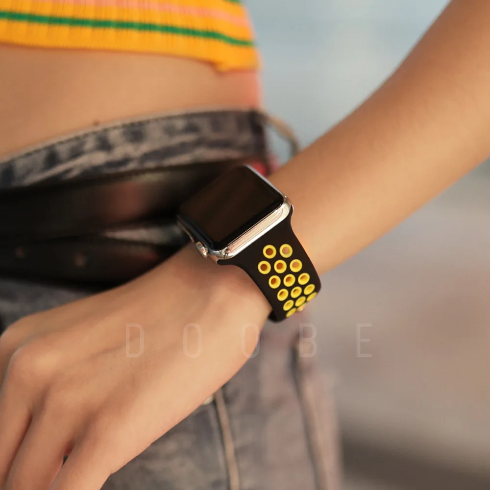 Фото Дышащий спортивный ремешок с силиконовым отверстием для Apple Watch Band 44 мм 45 мм 41 мм 38 мм 42 мм, браслет для Apple Watch 7 6 SE 5 4 3 Series №3