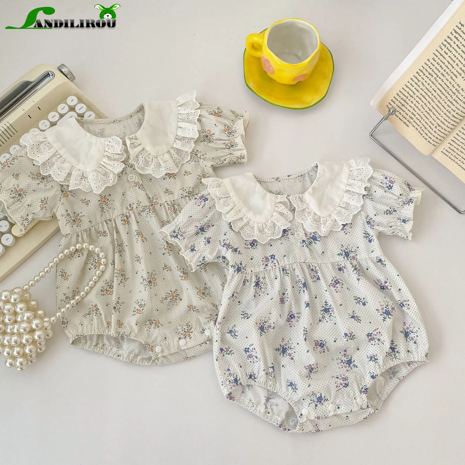 

Jumpsutis Cotton Baby Girls Bodysuits Pretty Princess Summer Short Sleeve Peter Pan Collar Ruched Floral Outfits Infant Kids