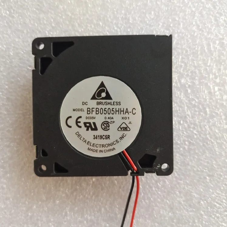 Двухпроводной охлаждающий вентилятор для сервера Delta Electronics BFB0505HHA-C DC 5 В 0 40 а 50x50x10