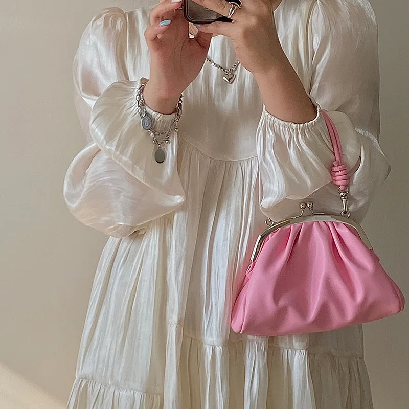 Trendy girl Cute Fold Clip Evening Bag High-end Chain Bag Hand-held Messenger Bag Dumpling Bag Women