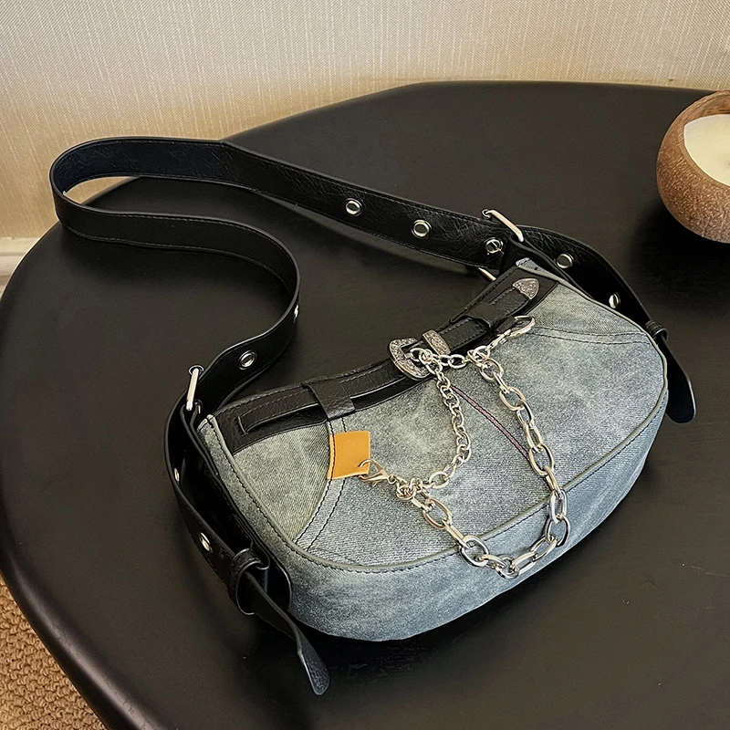Женская джинсовая сумка на плечо в винтажном стиле с цепочками из джинсового