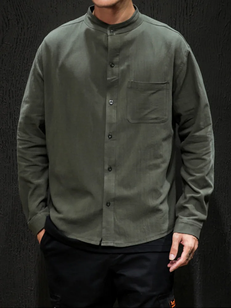 

Рубашка мужская однотонная с воротником-стойкой, модная повседневная приталенная кофта на пуговицах, с длинным рукавом, уличная одежда в ст...