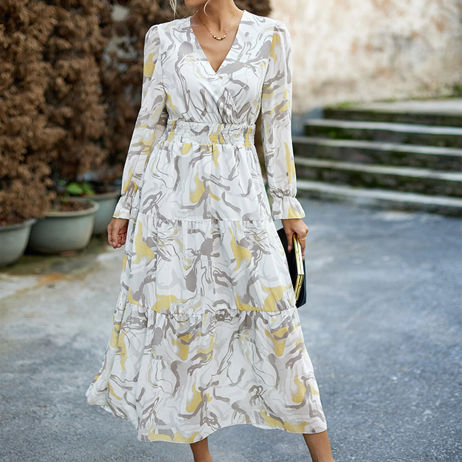 

Elegant Women's Dresses Elastic Waist V Neck Pleated Dress Vacation Style Comfy Chic High Waist Floral Print Long Dress