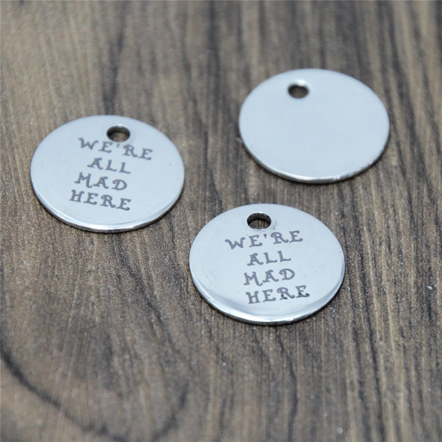Набор из 10 подвесок серебристого цвета «Мы все здесь сумасшедшие», призы в стране чудес, Строительный Размер 20 мм, сделай сам