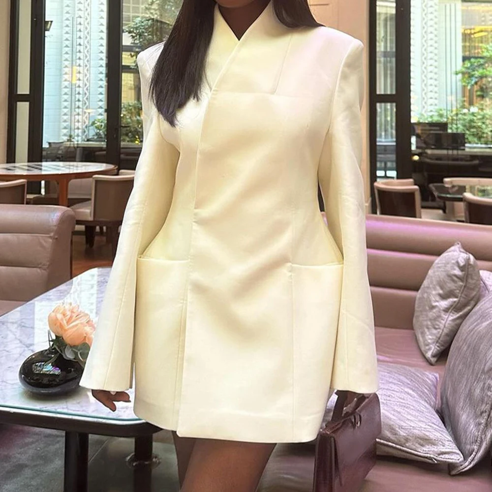 TWOTWINSTYLE однотонный темпераментный пиджак для женщин с лацканами и длинными