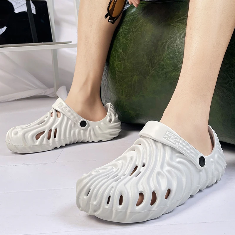 

Topvivi New men sandals Garden Clogs Men's Summer New Fashion couple Shoes Casual Beach Hole Slippers Men's Beach House Shoes