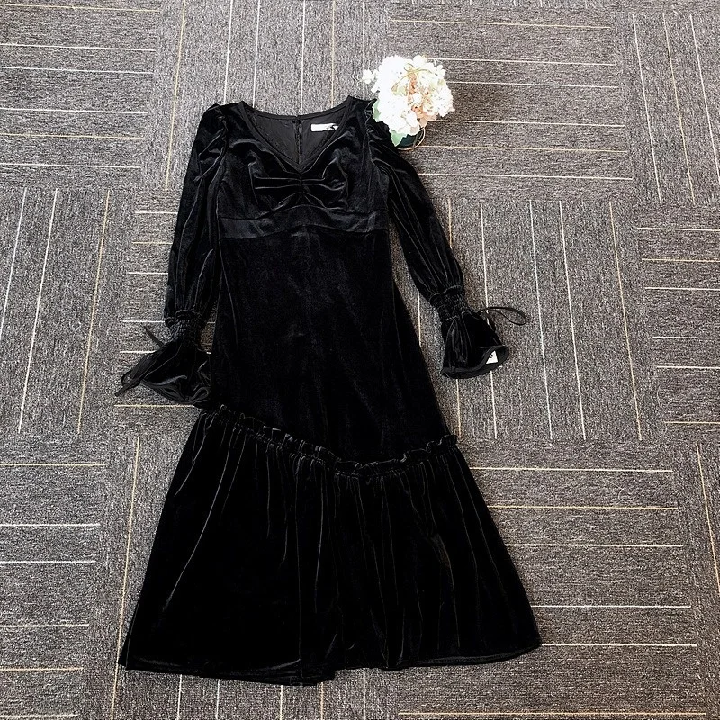 

CINESSD Chic Lace Patchwork Flare Long Sleeve Dress 2022 Spring New Black Velvet Women Dresses Elegant Sexy Slim Fit Vestidos