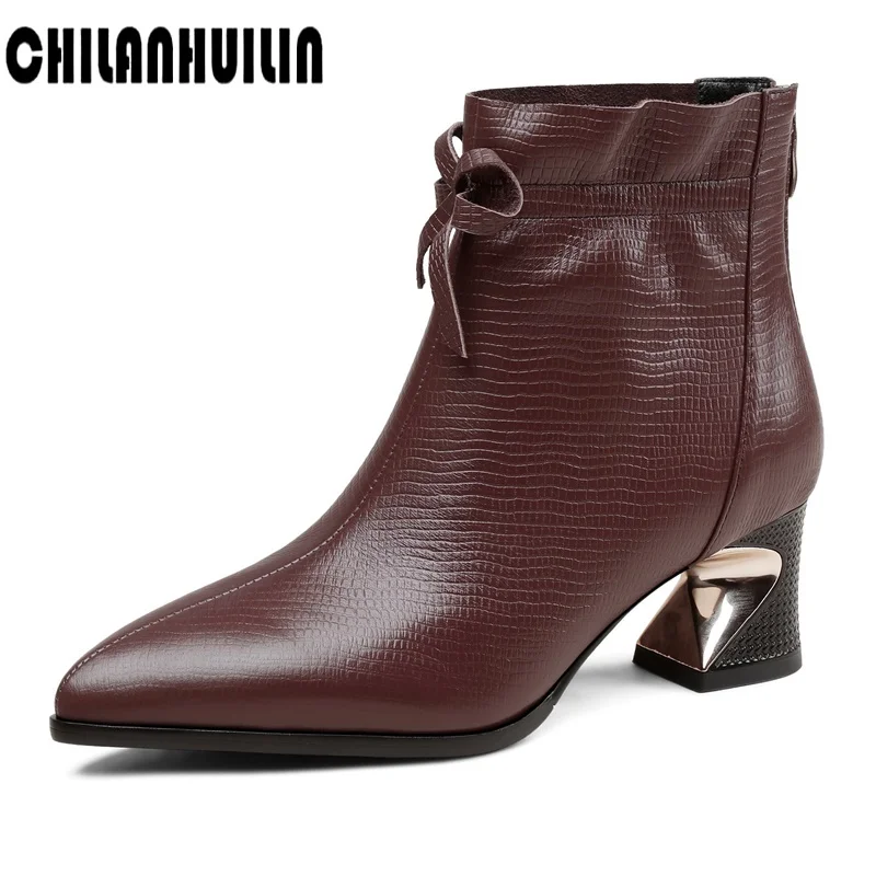 

Женские кожаные ботинки со змеиным принтом, на высоком массивном каблуке