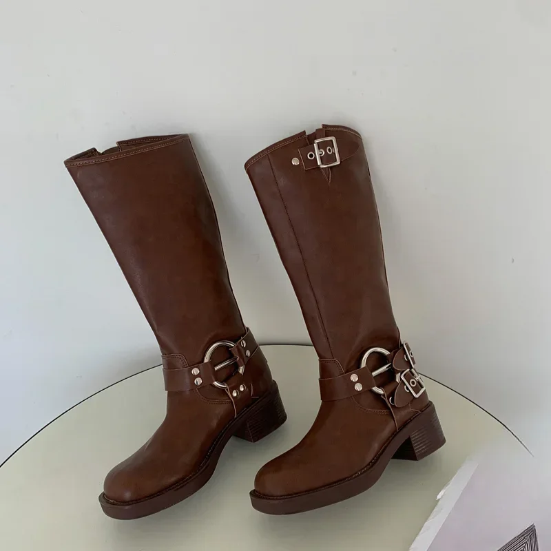 Новинка осени 2024 удобные повседневные модные ботинки на высоком каблуке с