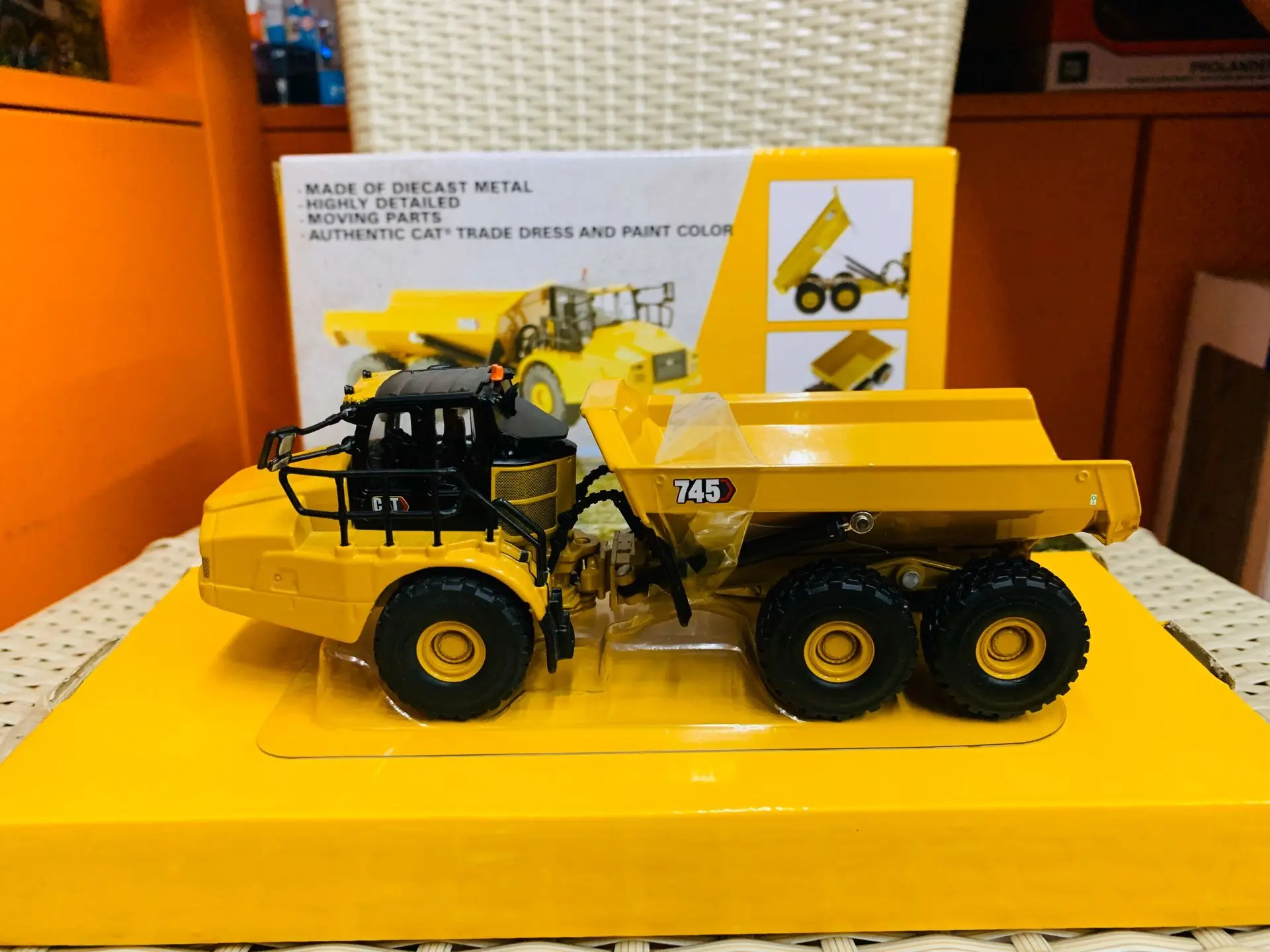 

Caterpillar Cat 745 Articulated Truck 1/64 Scale DieCast Metal Model New in Box 85639