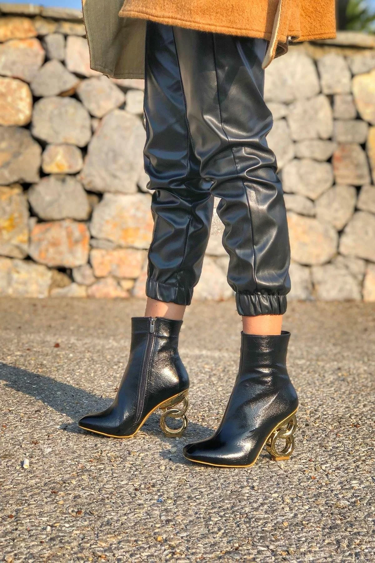 

Triyaki Black Kırışık Ring Heels Boots