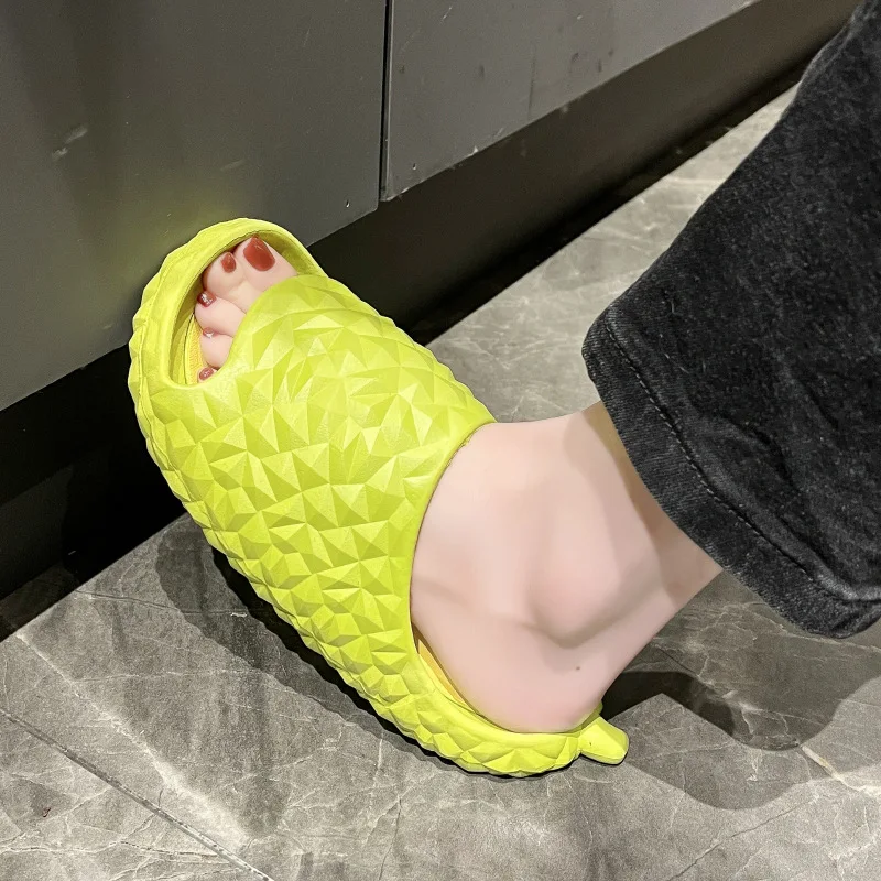 

Летние модные забавные дурианские тапочки для женщин, мягкие удобные домашние тапочки на платформе Eva, модные уличные пляжные сандалии