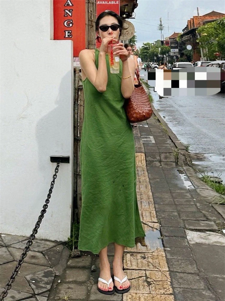 Женское льняное платье во французском стиле простое приталенное в ретро