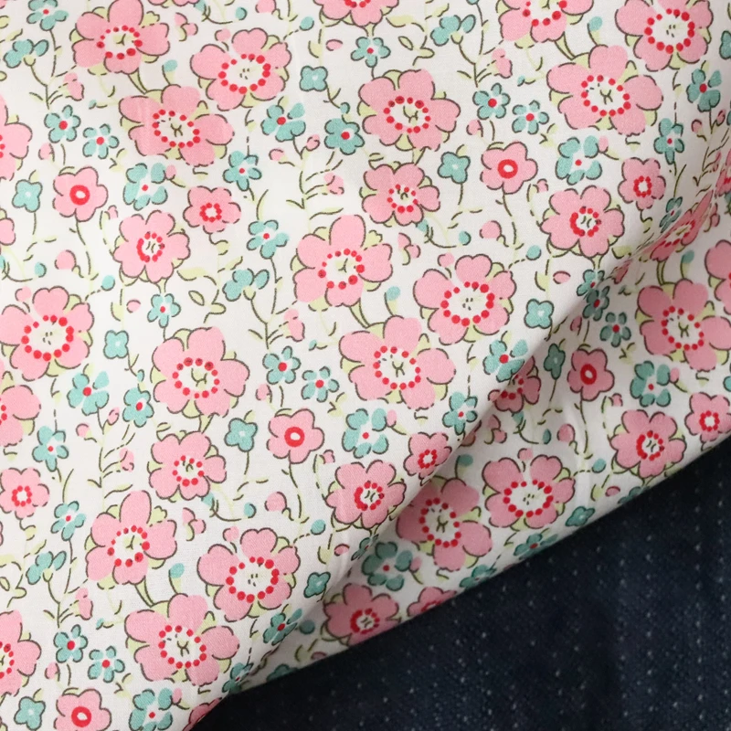 Маленький розовый цветочный 100% хлопок 80S Like Liberty Fabric с цифровым принтом для шитья