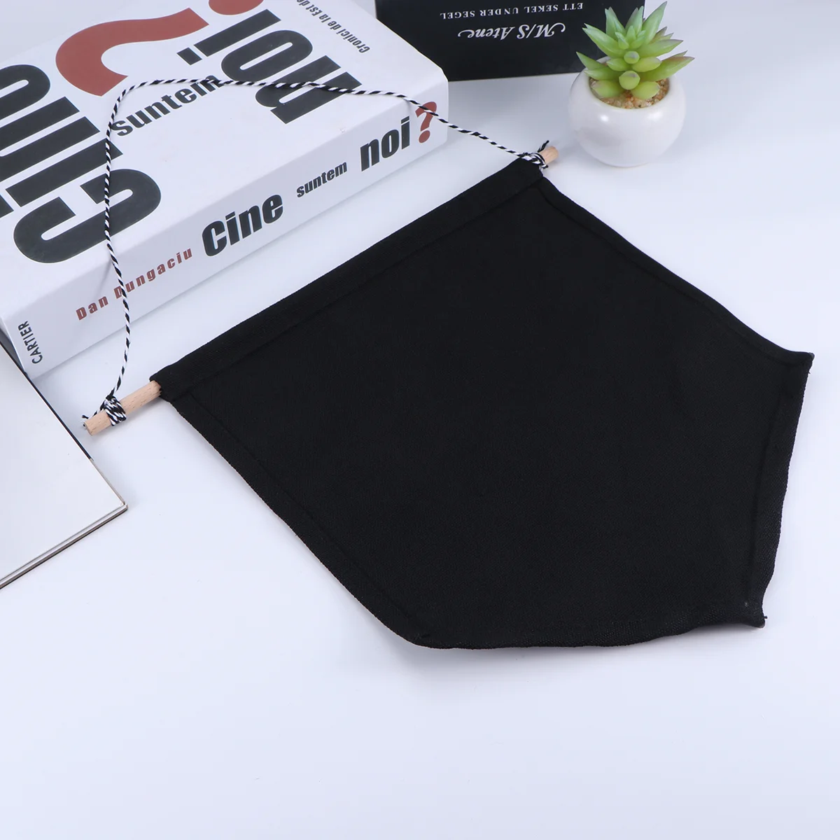 

Pin Display Pennant Banner Enamel Lapel Brooch Badge Flag Plain Blank Canvas Wall Banner Badge Storage Nordic Room Decoration