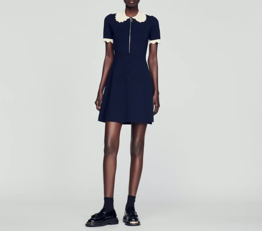 

Женское трикотажное платье на молнии, с коротким рукавом