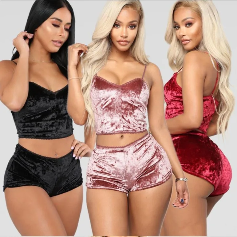

2022 Women Velvet Sleepwear Sexy Spaghetti Strap Velvet Shorts Pajama Set Ladies Sleepwear female Pajama Party Set